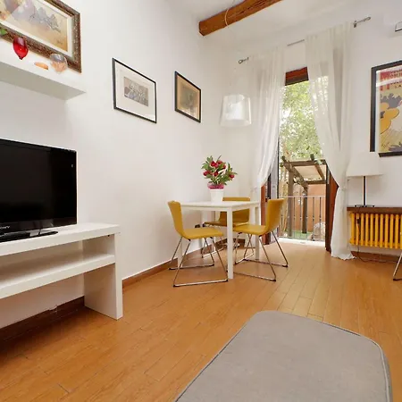 Viale Trastevere By Halldis Rome